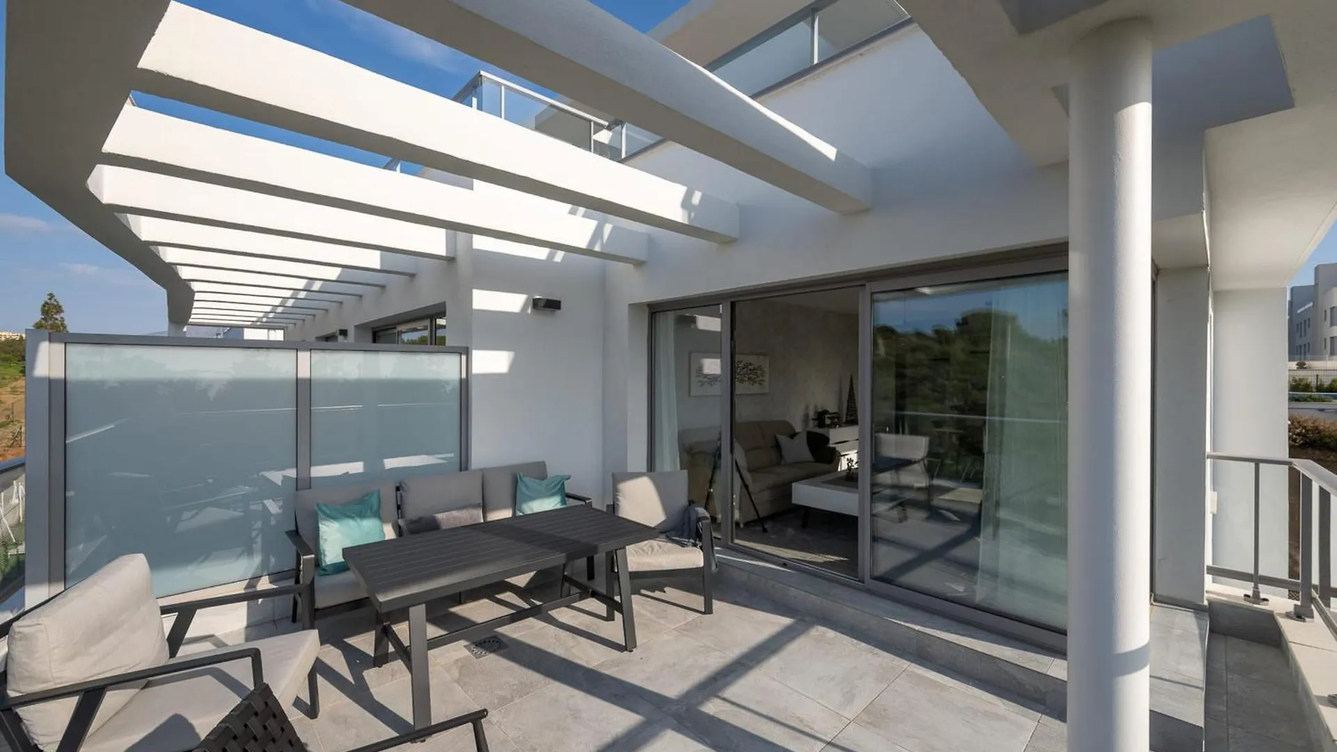 Modern 3-Bedroom Apartment In Vitta Nature Mijas  מיחאס קוסטה